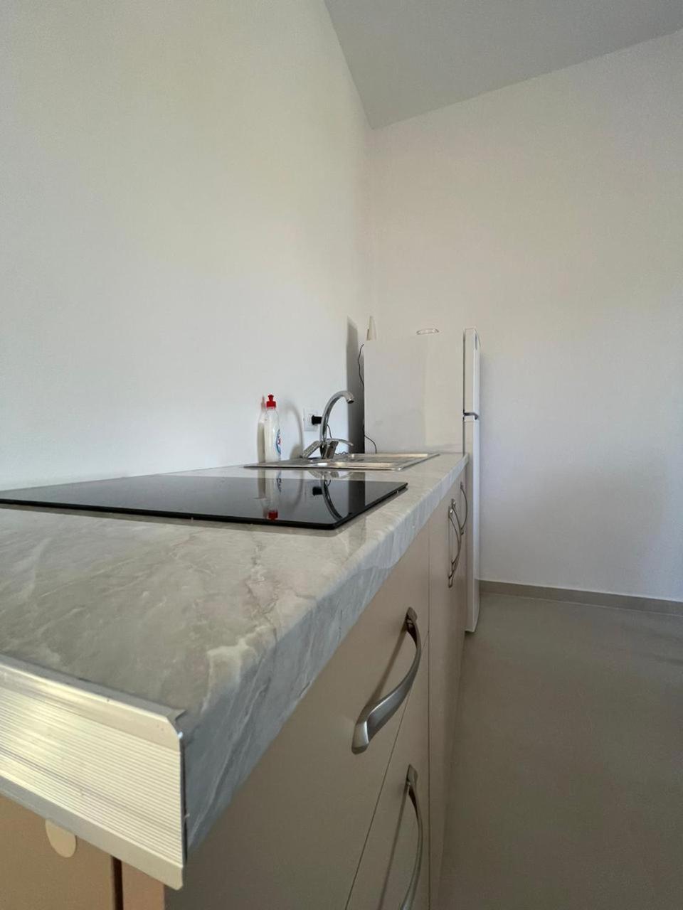 Karafili House Apartamento Ksamil
